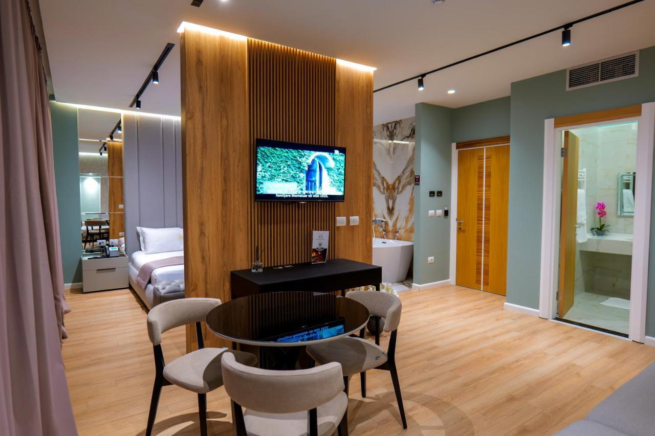 Lord Hotel Tirana Vore Luaran gambar