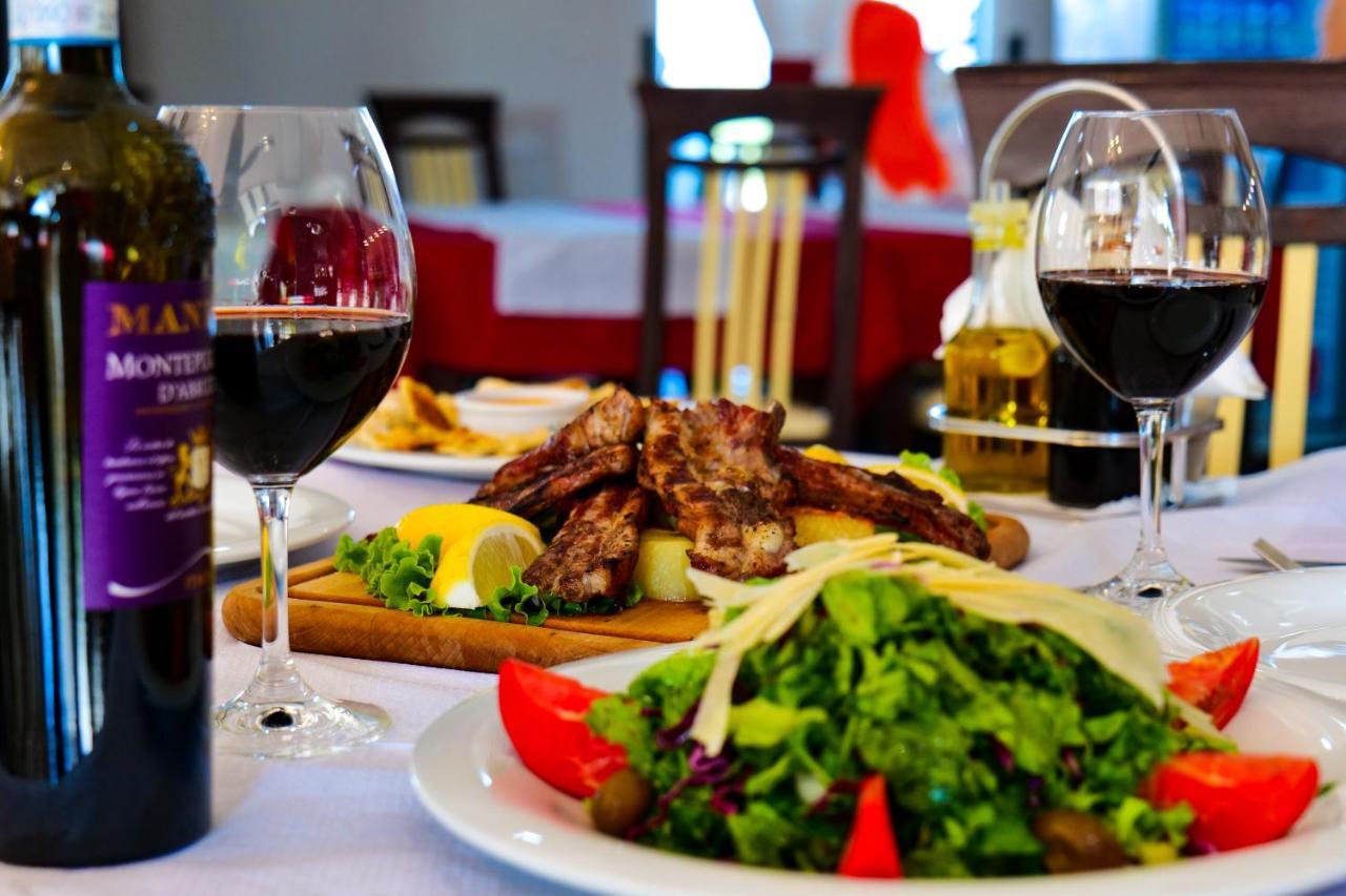 Lord Hotel Tirana Vore Luaran gambar