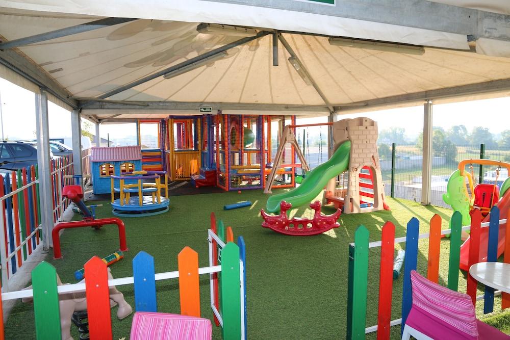 Lord Hotel Tirana Vore Luaran gambar
